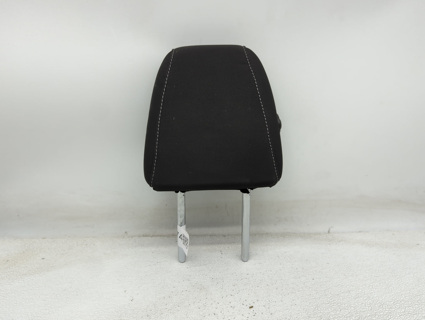 2016-2019 Ford Escape Headrest Head Rest Rear Seat Fits Fits 2016 2017 2018 2019 OEM Used Auto Parts - Oemusedautoparts1.com