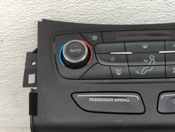 2017 Ford Escape Climate Control Module Temperature AC/Heater Replacement P/N:GJ5T-18C612-AC Fits OEM Used Auto Parts