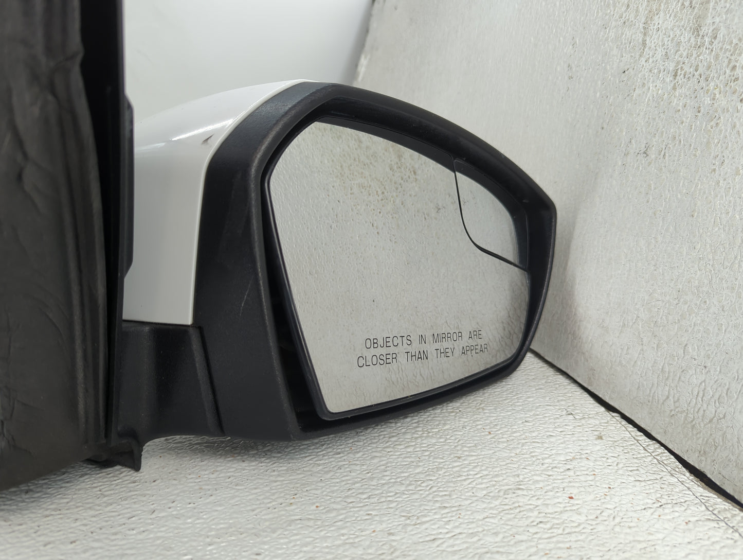 2017-2019 Ford Escape Passenger Side View Mirror - Right Door Mirror OEM Used - Oemusedautoparts1.com