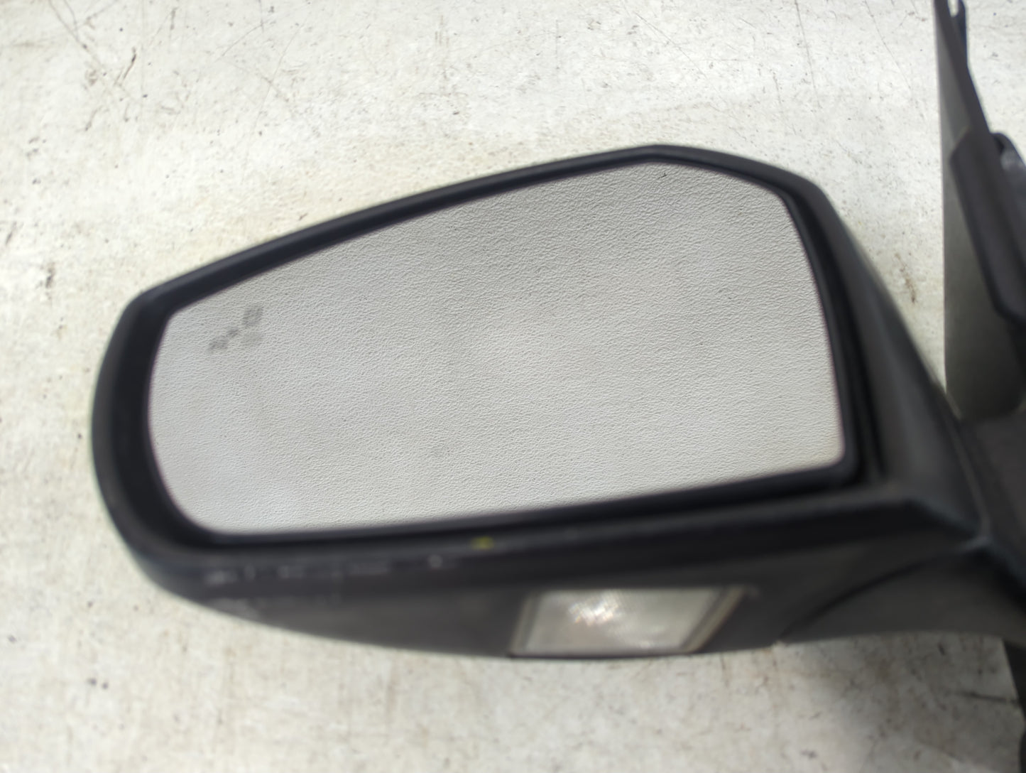 2017-2019 Ford Escape Driver Side View Mirror - Left Door Mirror OEM Used - Oemusedautoparts1.com