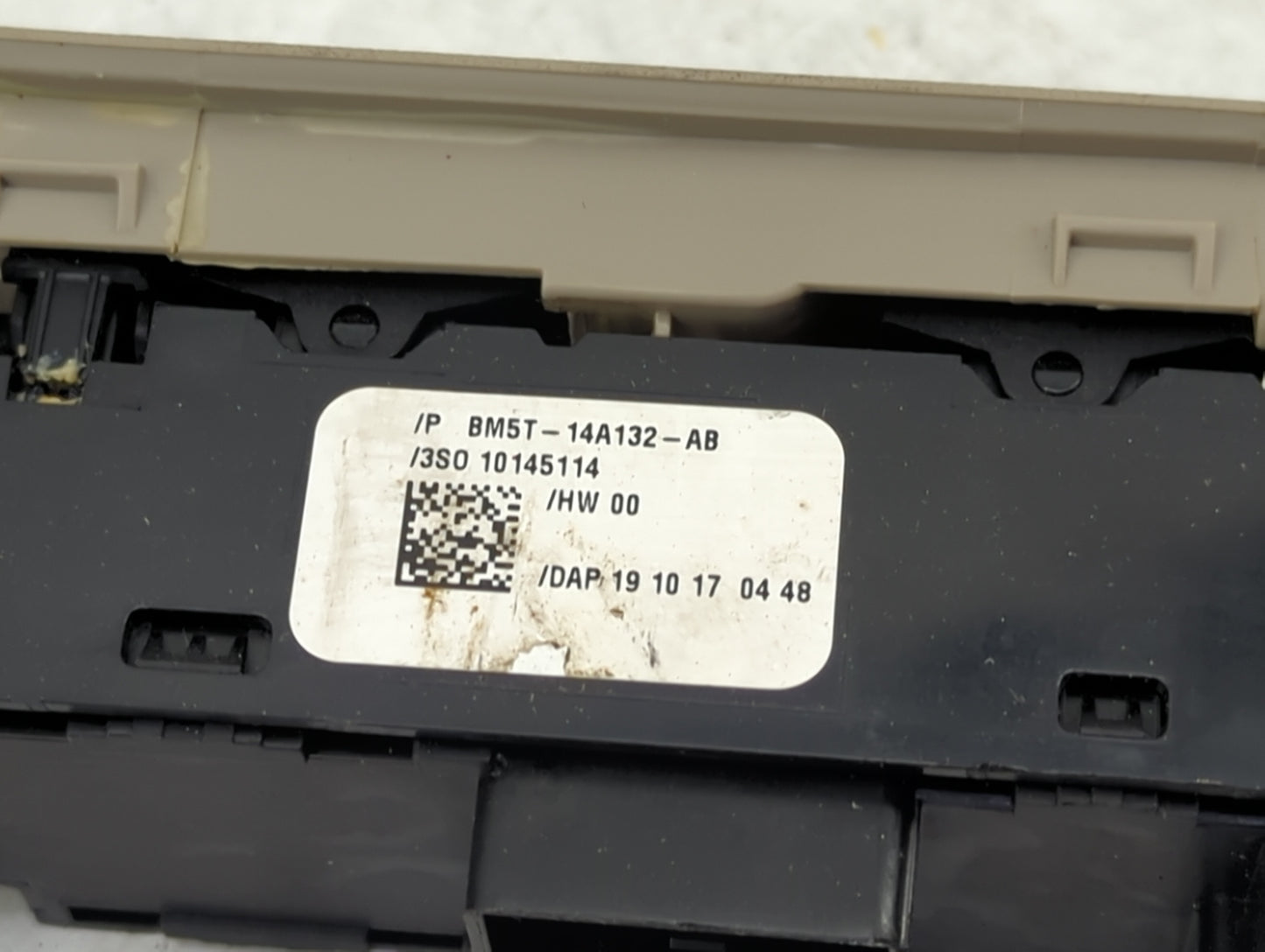 2013-2019 Ford Escape Master Power Window Switch Replacement Driver Side Left P/N:F1ET-14A132-AC 3S0 10 1388 17 Fits OEM Use