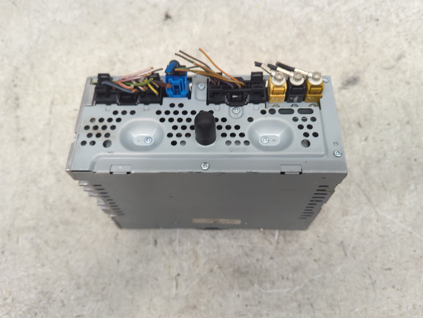 2017-2019 Ford Escape Radio AM FM Cd Player Receiver Replacement P/N:GJ5T-19C107-GC Fits Fits 2017 2018 2019 OEM Used Auto P