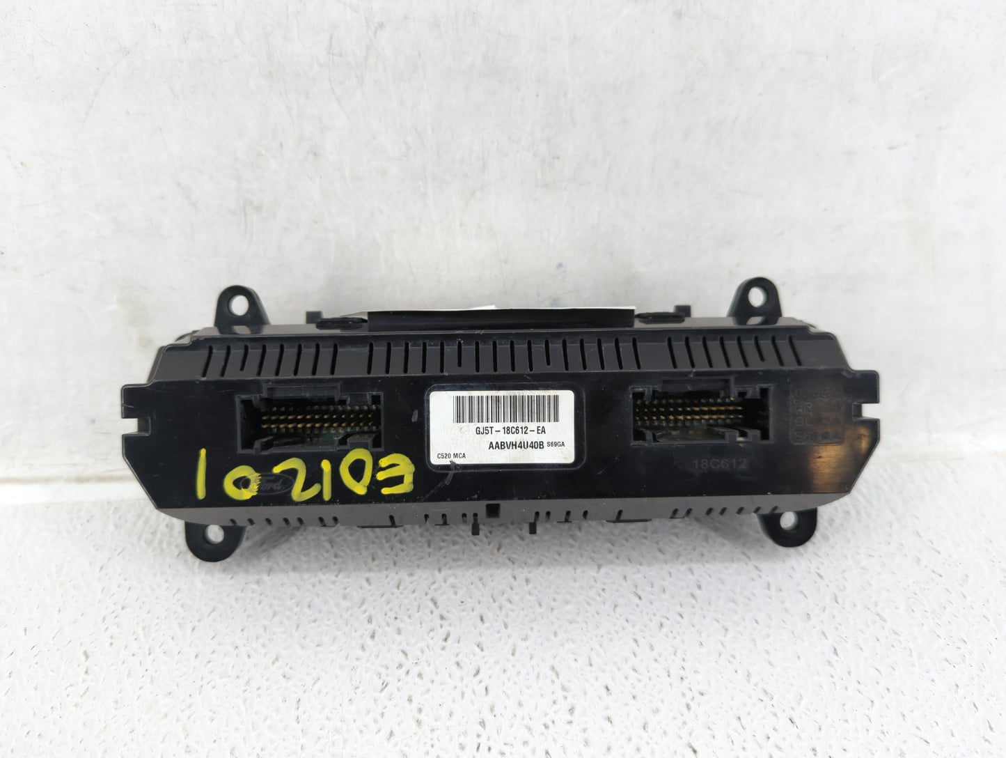 2017 Ford Escape Climate Control Module Temperature AC/Heater Replacement P/N:GJ5T-18C612-EA Fits OEM Used Auto Parts - Oemu