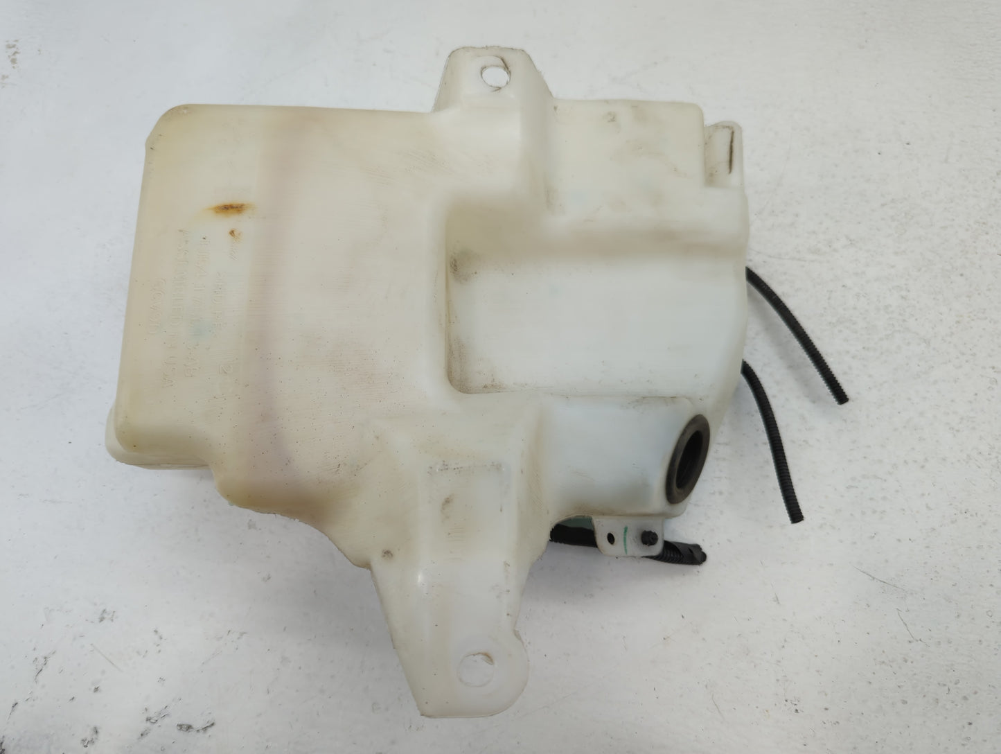 2015-2019 Ford Escape Windshield Washer Fluid Reservoir Bottle Oem - Oemusedautoparts1.com