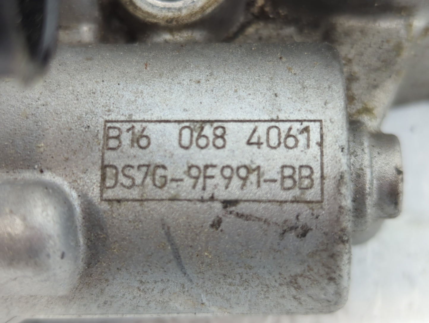 2017-2019 Ford Escape Throttle Body P/N:DS7G-9F991-BB B16 068 4061 Fits Fits 2014 2015 2016 2017 2018 2019 2020 OEM Used Aut