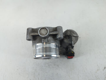 2017-2019 Ford Escape Throttle Body P/N:DS7E-9F991-BB Fits Fits 2014 2015 2016 2017 2018 2019 2020 2021 2022 OEM Used Auto Parts