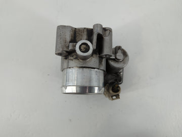 2017-2019 Ford Escape Throttle Body P/N:B13 329 4950 DS7G-9F991-BB Fits Fits 2014 2015 2016 2017 2018 2019 2020 2021 2022 OEM Used Auto Parts