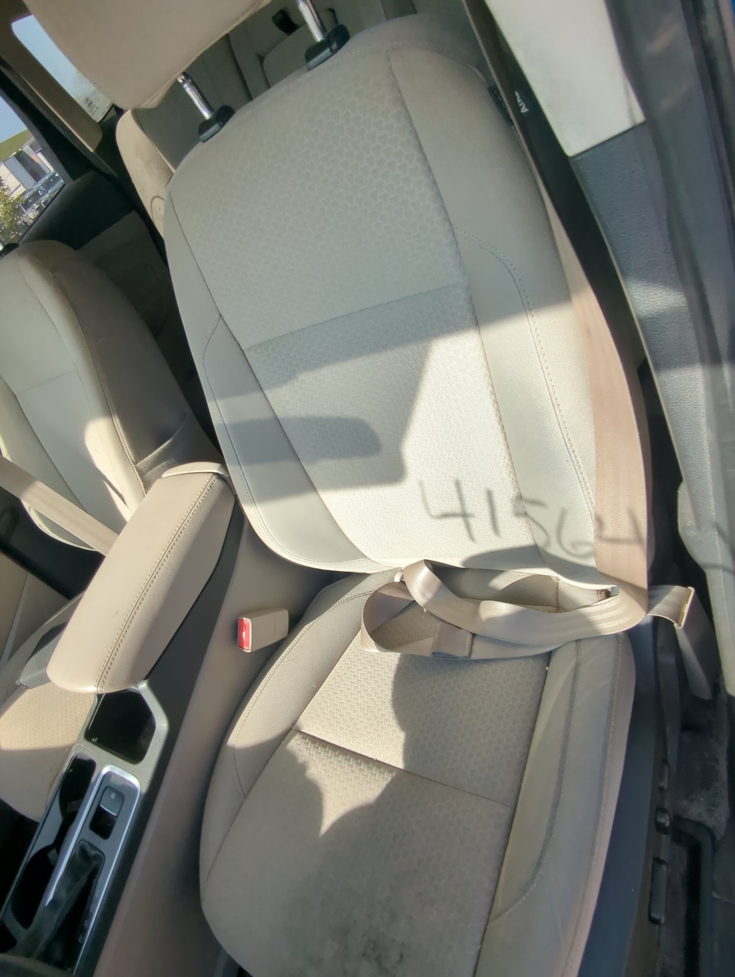 2016-2019 Ford Escape Driver Front Seat Oem - Oemusedautoparts1.com