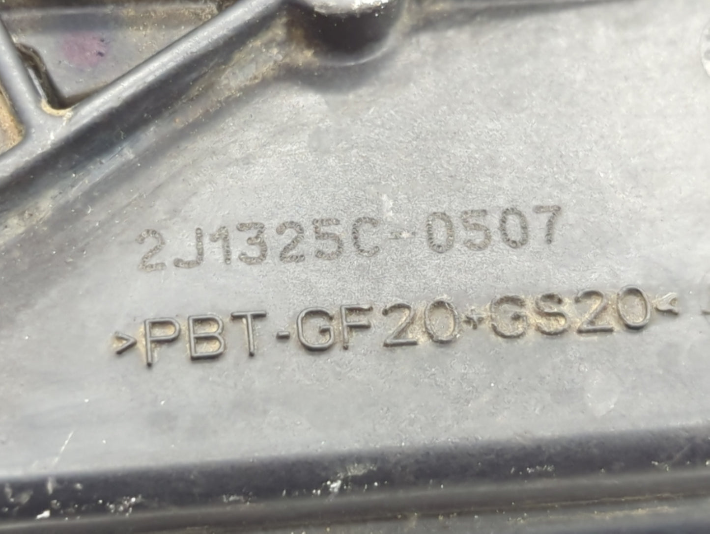 2015-2017 Ford Expedition Throttle Body P/N:PBT-GF20 GS20 2J1325C-0507 Fits Fits 2011 2012 2013 2014 2015 2016 2017 2018 201