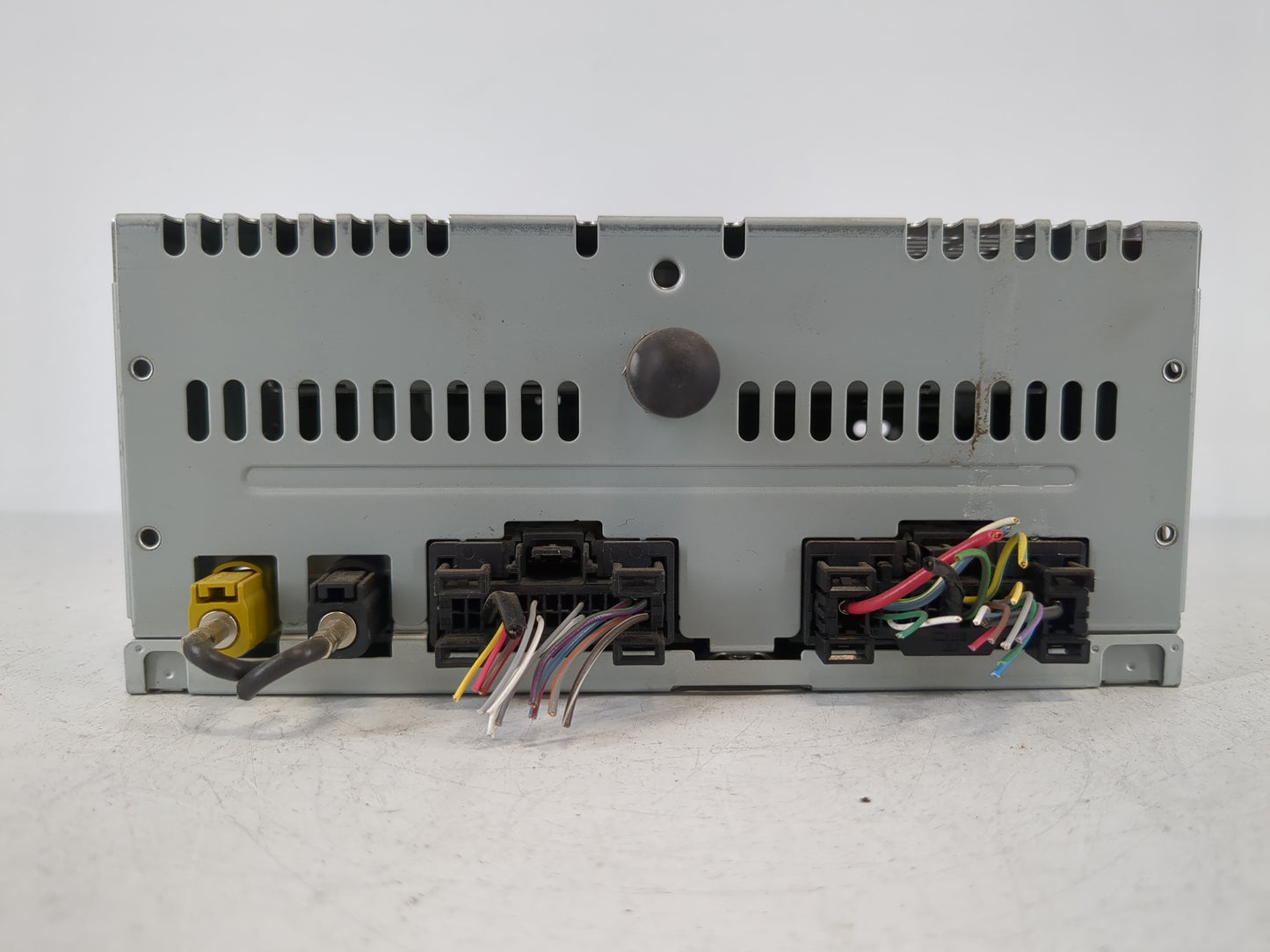 2016-2017 Ford Explorer Radio AM FM Cd Player Receiver Replacement P/N:GB5T-19C107-KC Fits Fits 2016 2017 OEM Used Auto Part