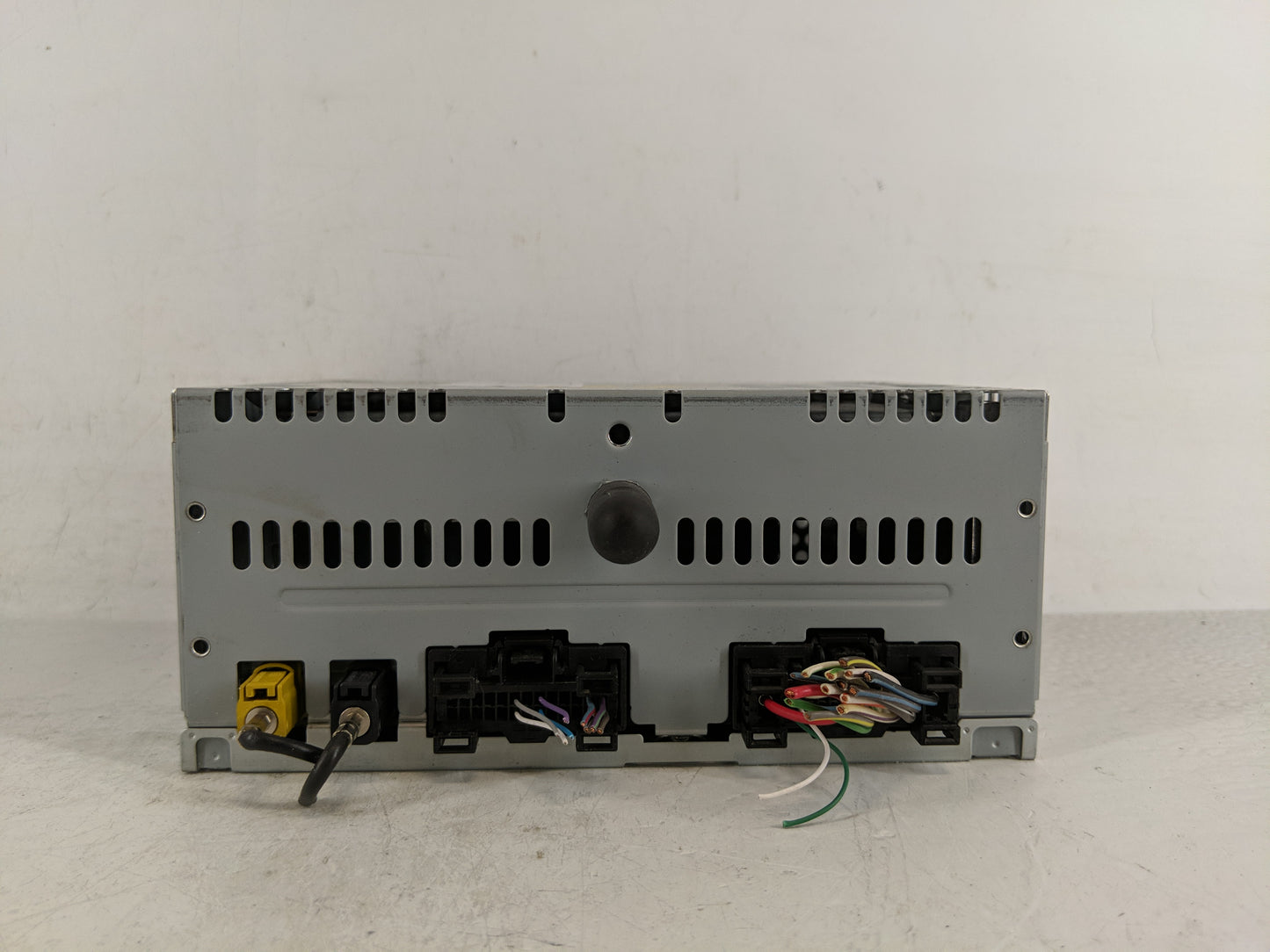 2016-2017 Ford Explorer Radio AM FM Cd Player Receiver Replacement P/N:HB5T-19C107-BA Fits Fits 2016 2017 OEM Used Auto Part