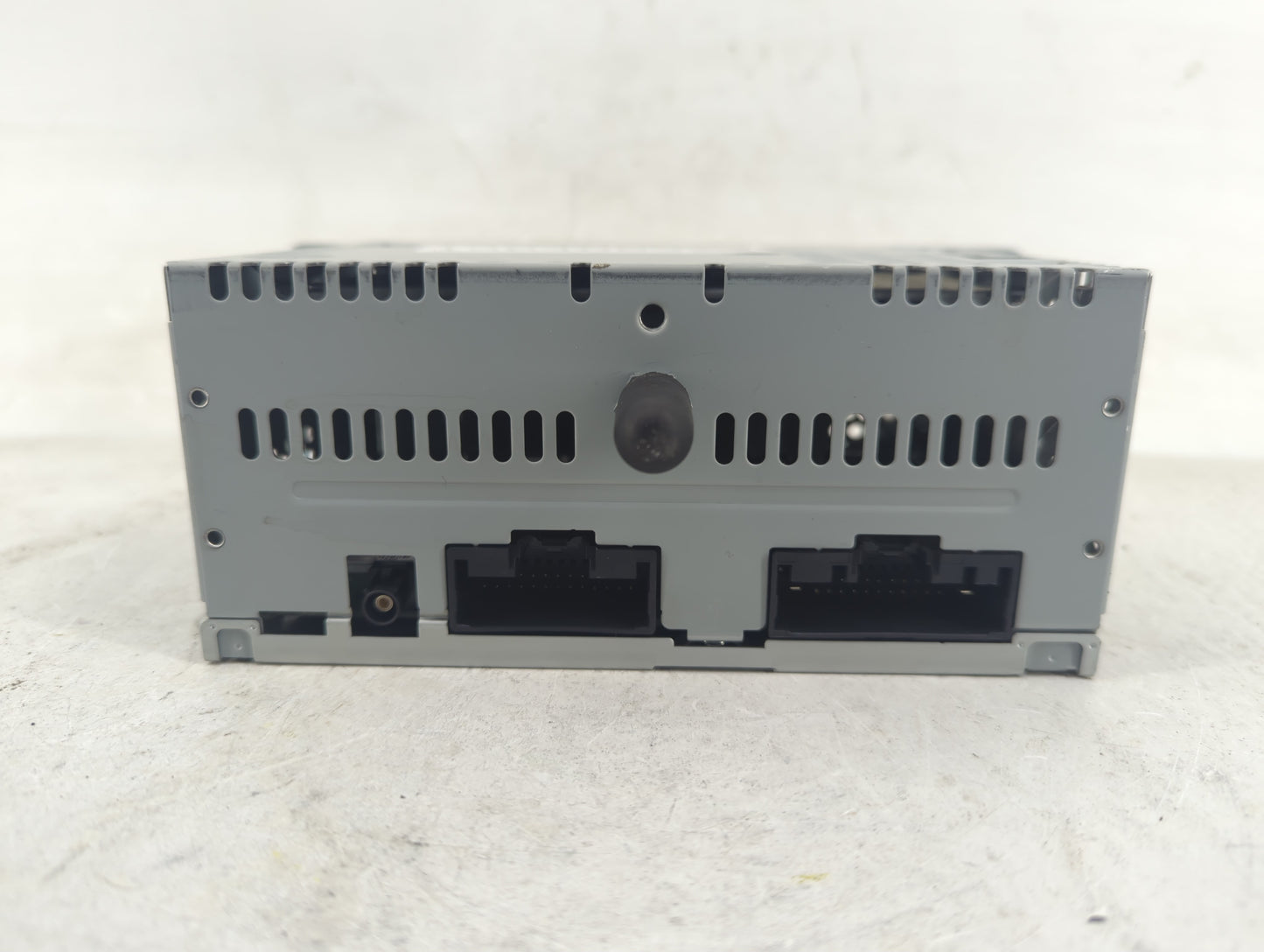 2017 Ford Explorer Radio AM FM Cd Player Receiver Replacement P/N:HB5T-19C107-AB Fits OEM Used Auto Parts - Oemusedautoparts
