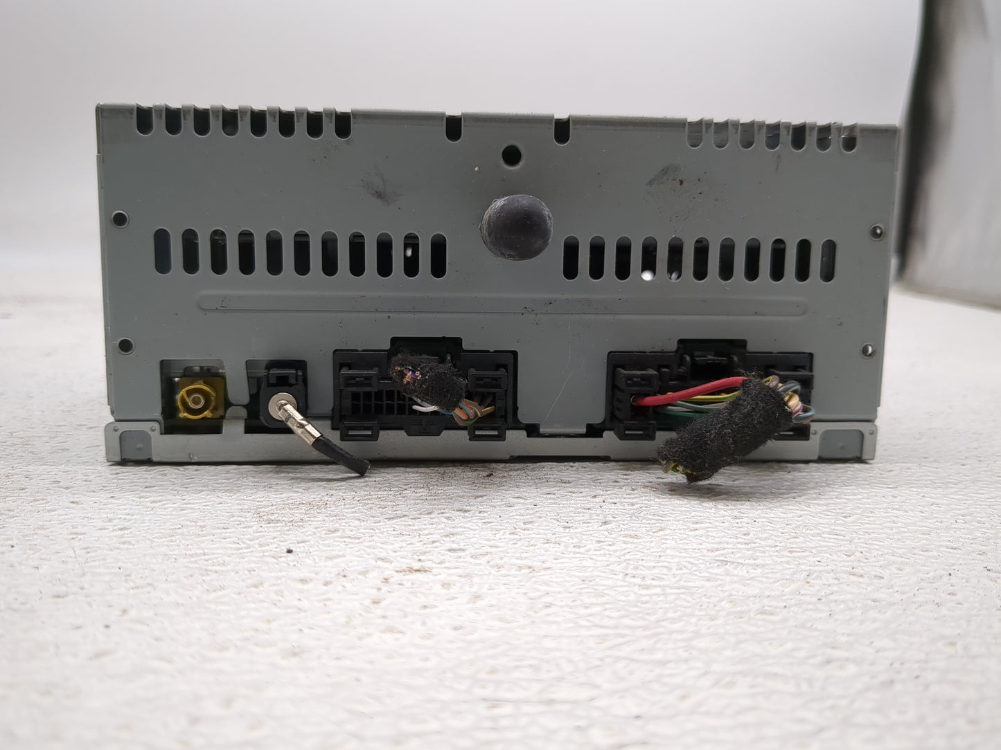 2017 Ford Explorer Radio AM FM Cd Player Receiver Replacement P/N:HB5T-19C107-BA Fits OEM Used Auto Parts - Oemusedautoparts