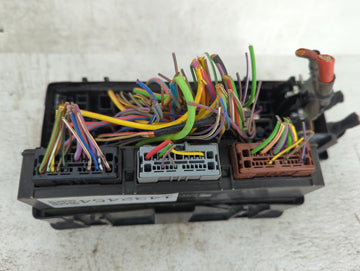 2017 Ford Explorer Fusebox Fuse Box Panel Relay Module P/N:FU5T-13B224-AD 6719102673 Fits OEM Used Auto Parts