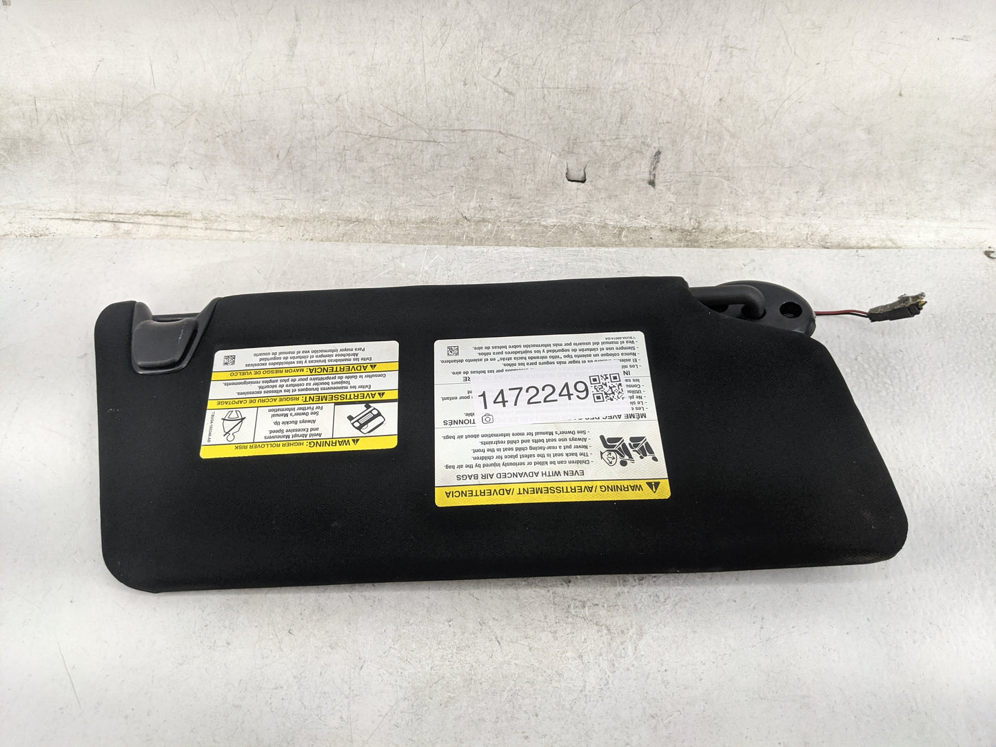 2017 Ford Explorer Sun Visor Shade Replacement Driver Left Mirror Fits OEM Used Auto Parts - Oemusedautoparts1.com