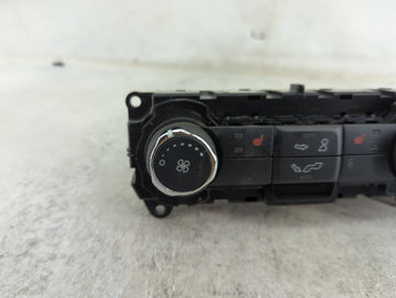 2016-2019 Ford Explorer Climate Control Module Temperature AC/Heater Replacement P/N:GB5T-19980-CE Fits Fits 2016 2017 2018 2019 OEM Used Auto Parts