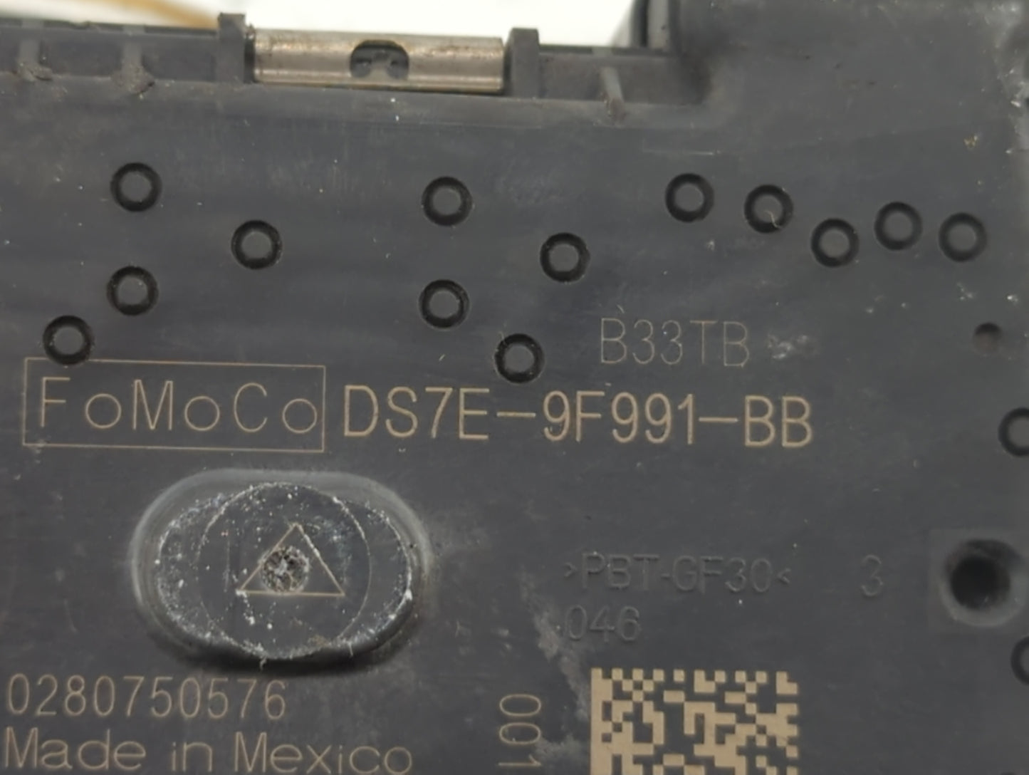 2016-2019 Ford Explorer Throttle Body P/N:0 280 750 566 DS7E-9F991-BB Fits Fits 2014 2015 2016 2017 2018 2019 OEM Used Auto