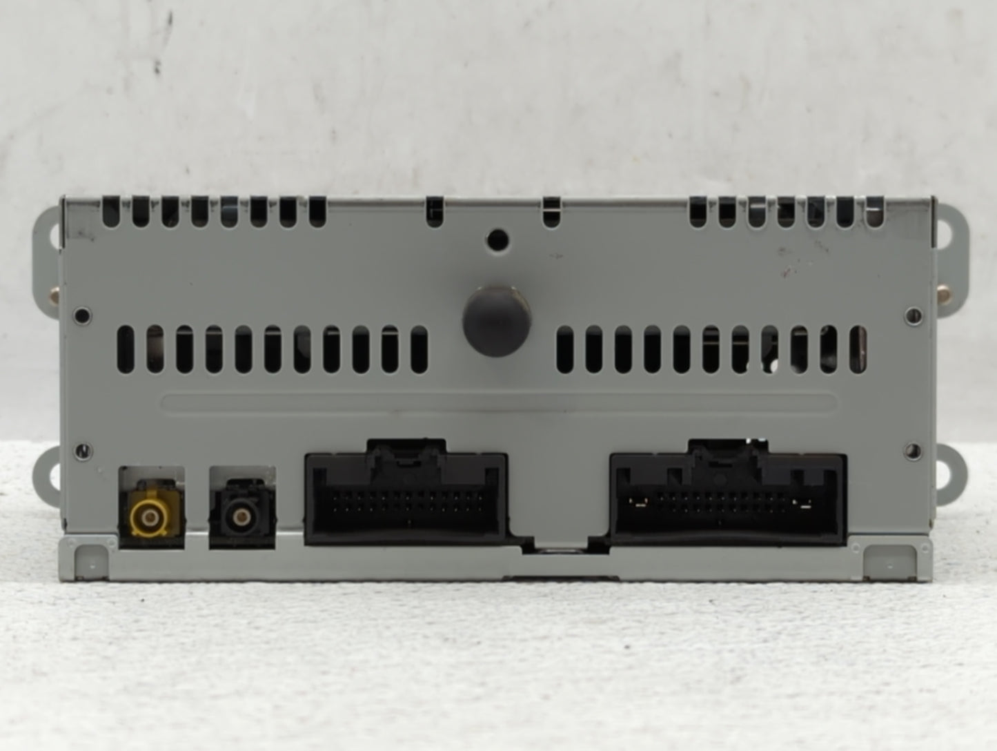 2017 Ford Explorer Am Fm Cd Player Radio Receiver - Oemusedautoparts1.com