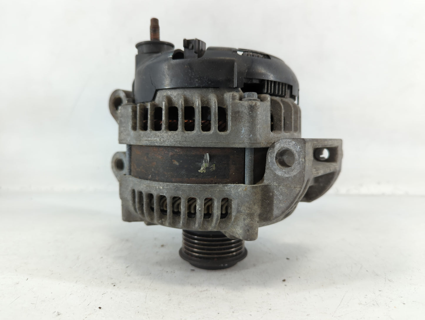 2011-2019 Ford Explorer Alternator Replacement Generator Charging Assembly Engine OEM Fits OEM Used Auto Parts - Oemusedauto