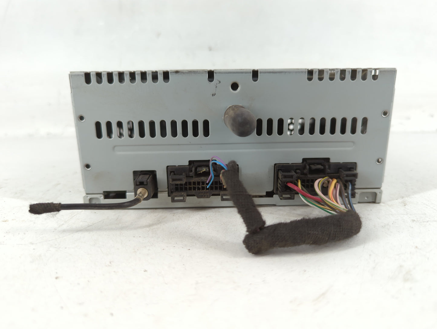 2017 Ford Explorer Am Fm Cd Player Radio Receiver - Oemusedautoparts1.com