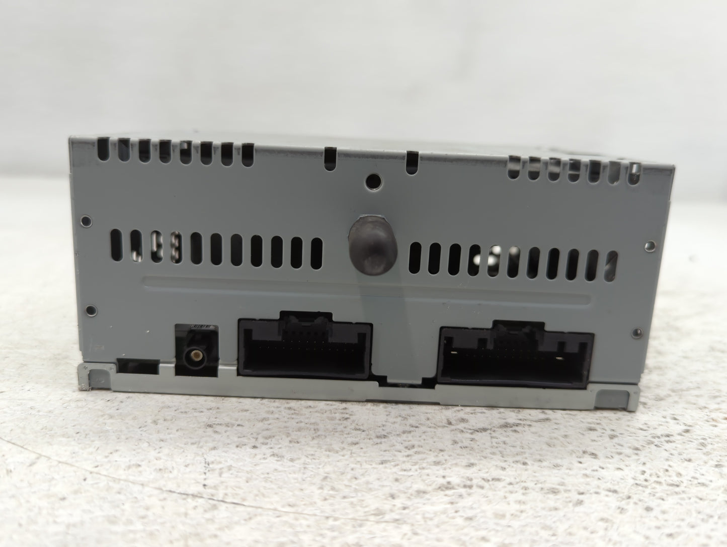 2017 Ford Explorer Radio AM FM Cd Player Receiver Replacement P/N:HB5T-19C107-AB Fits OEM Used Auto Parts - Oemusedautoparts