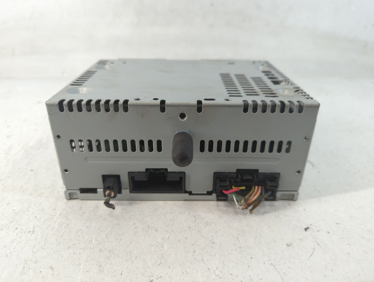 2016-2017 Ford Explorer Radio AM FM Cd Player Receiver Replacement P/N:HB5T-19C107-AA Fits Fits 2016 2017 OEM Used Auto Part