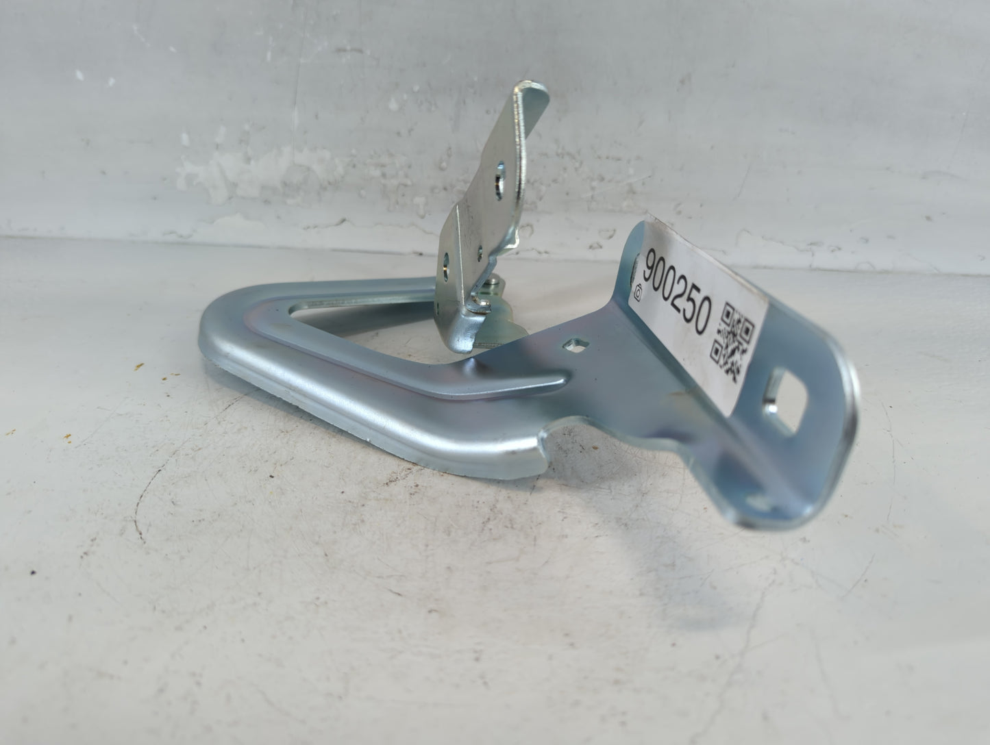 2017 Ford Explorer Driver Left Hood Hinge - Oemusedautoparts1.com