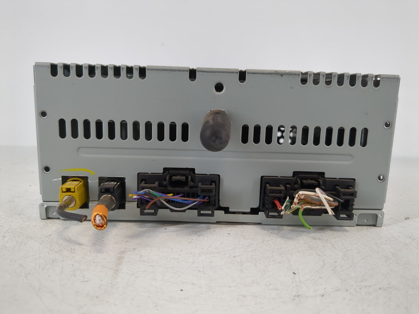 2017-2018 Ford F-150 Radio AM FM Cd Player Receiver Replacement P/N:GL3T-19C107-BA Fits Fits 2017 2018 OEM Used Auto Parts -