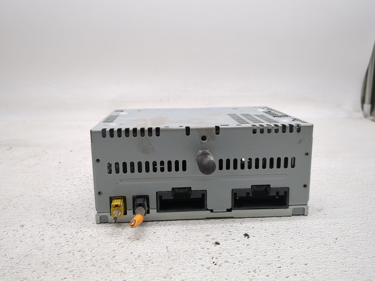 2017-2018 Ford F-150 Radio AM FM Cd Player Receiver Replacement P/N:HL3T-19C107-BC Fits Fits 2017 2018 OEM Used Auto Parts -