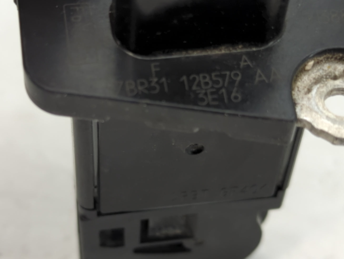 Ford F-350 Mass Air Flow Meter Maf - Oemusedautoparts1.com