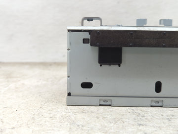 2016-2018 Ford Fiesta Radio AM FM Cd Player Receiver Replacement P/N:D2BT-19C107-AJ BMAM008787 Fits Fits 2016 2017 2018 OEM Used Auto Parts