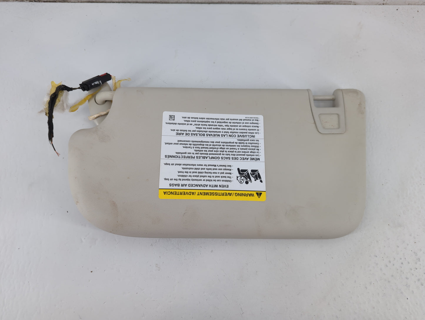 2013-2018 Ford Focus Sun Visor Shade Replacement Passenger Right Mirror Fits Fits 2013 2014 2015 2016 2017 2018 OEM Used Aut