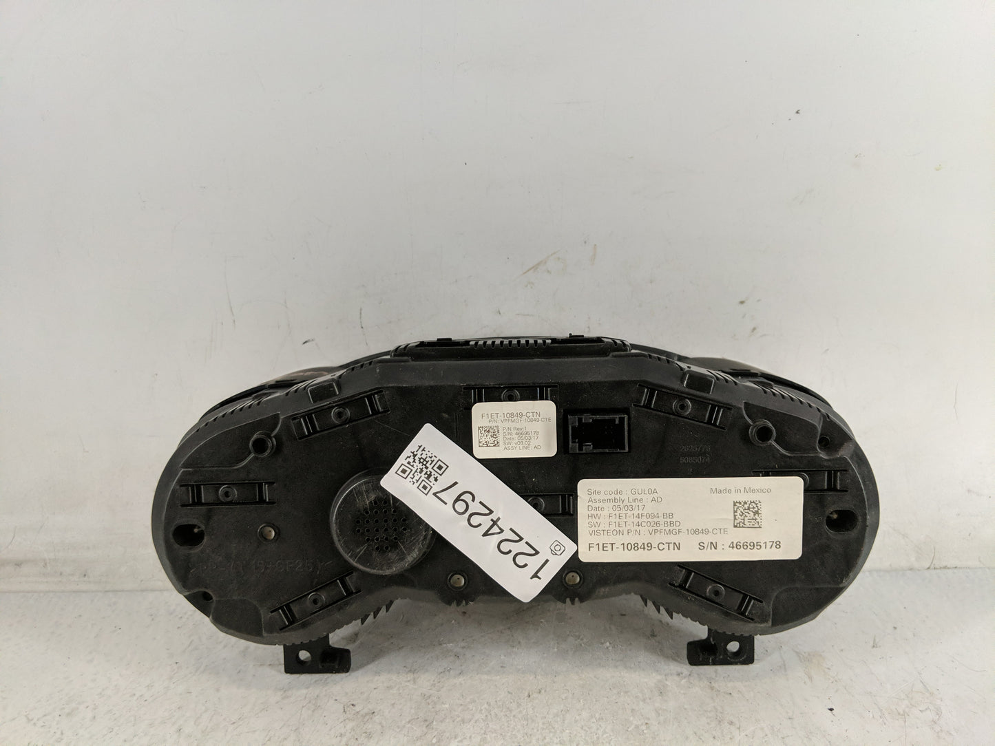 2016-2018 Ford Focus Instrument Cluster Speedometer Gauges P/N:VPFMGF-10849-CTE F1ET-10849-CTN Fits Fits 2016 2017 2018 OEM