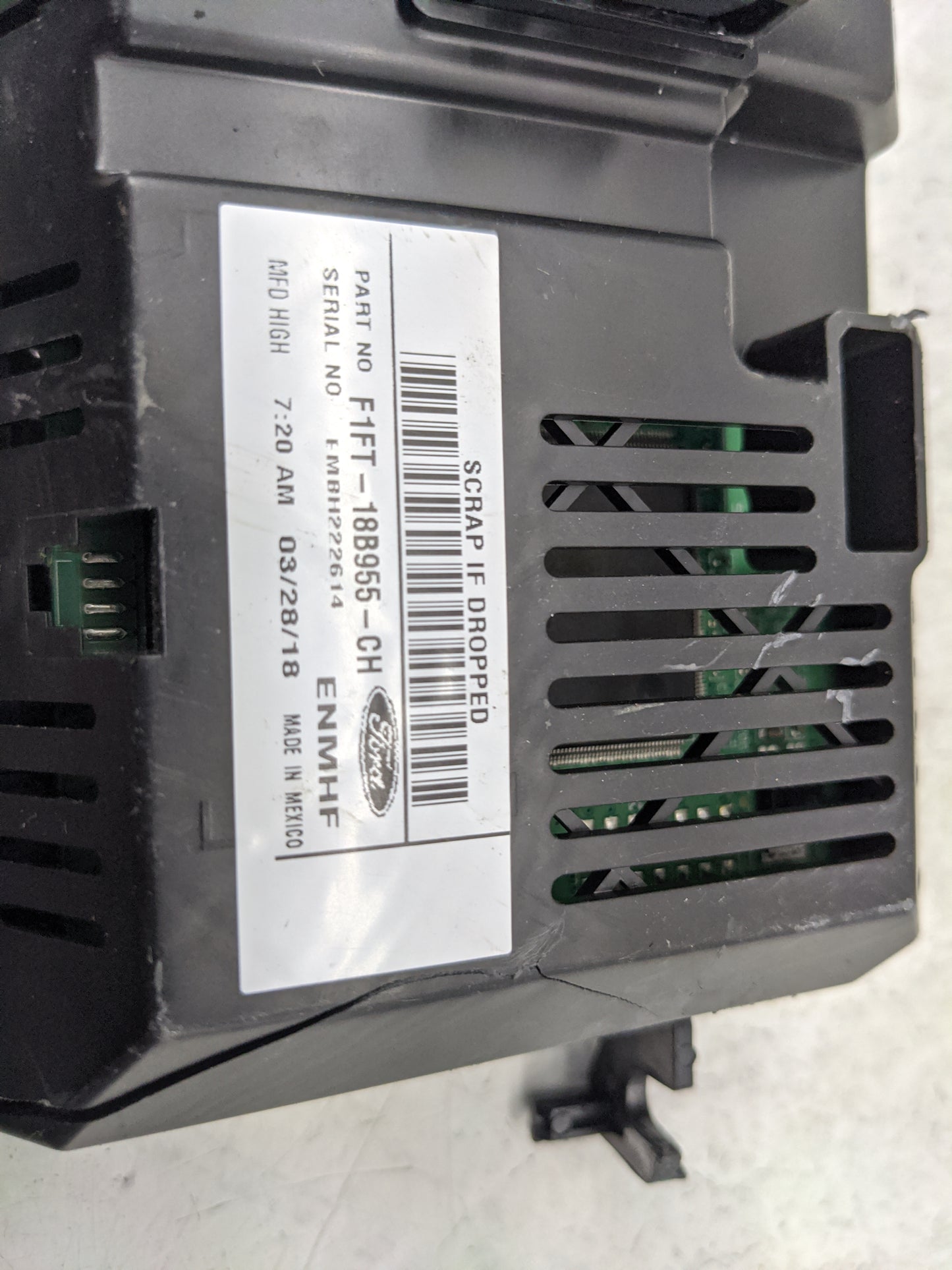2015-2018 Ford Focus Information Display Screen - Oemusedautoparts1.com