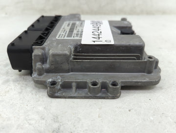 2013-2018 Ford Focus PCM Engine Control Computer ECU ECM PCU OEM P/N:FM5A-12A650-ADB BV61-12B684-BC Fits OEM Used Auto Parts