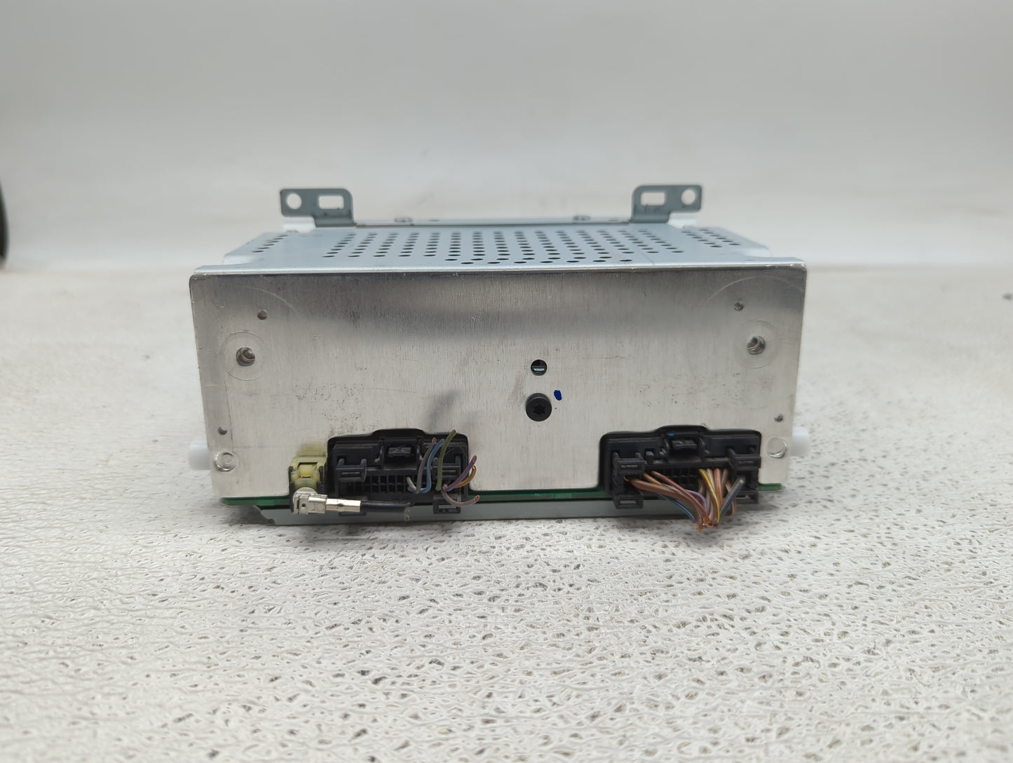 2016-2018 Ford Focus Radio AM FM Cd Player Receiver Replacement P/N:FM5T-19C107-HD Fits Fits 2016 2017 2018 OEM Used Auto Pa