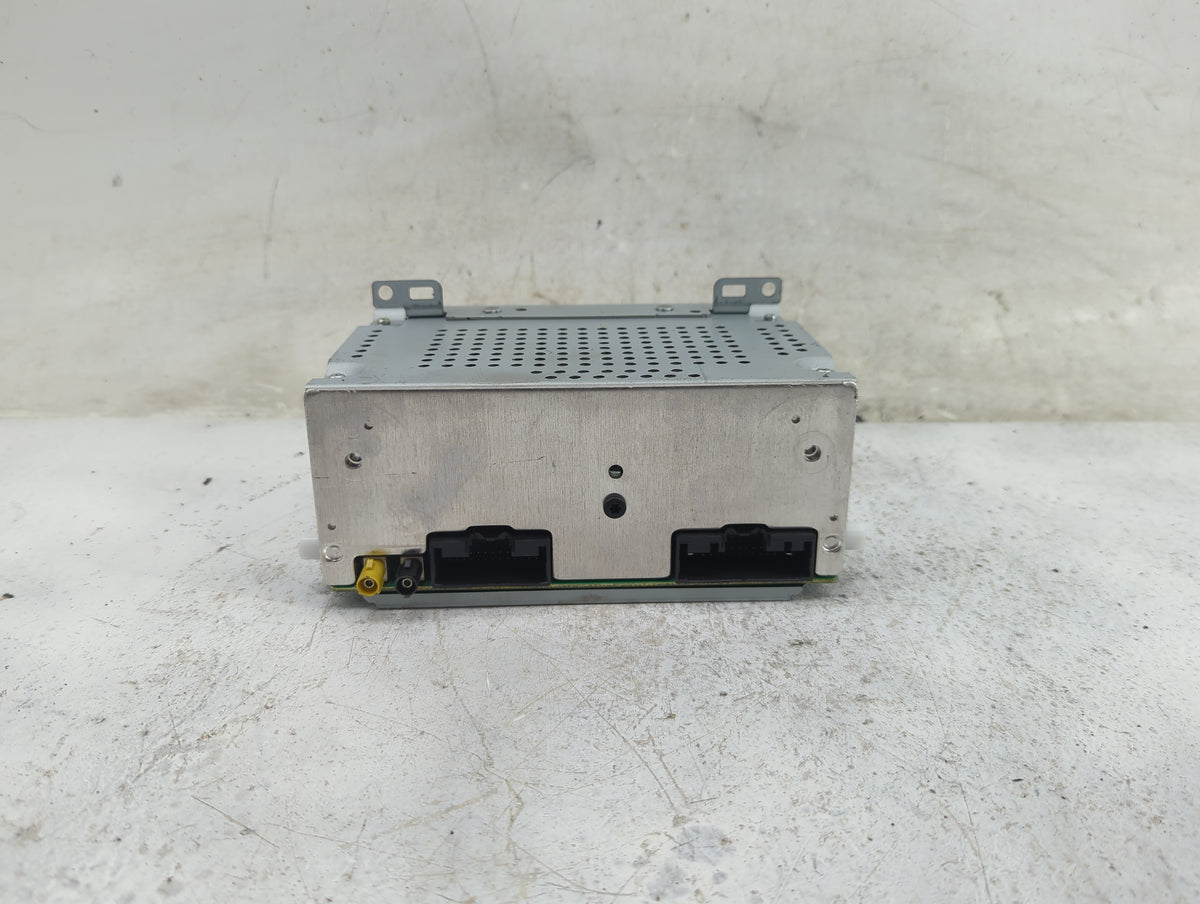 2017-2018 Ford Focus Radio AM FM Cd Player Receiver Replacement P/N:FM5T-19C107-JH Fits Fits 2017 2018 OEM Used Auto Parts -