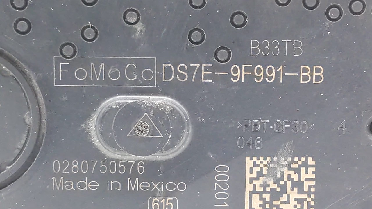 2014-2018 Ford Focus Throttle Body P/N:DS7E-9F991-BB Fits Fits 2014 2015 2016 2017 2018 2019 OEM Used Auto Parts - Oemusedau