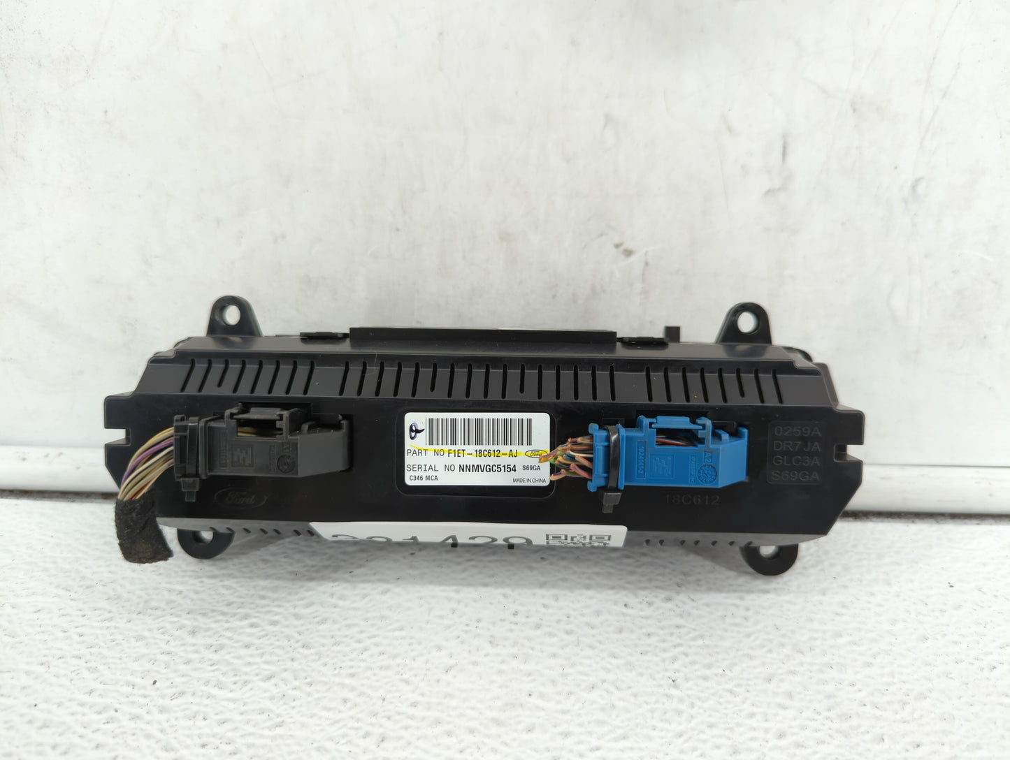 2015-2018 Ford Focus Climate Control Module Temperature AC/Heater Replacement P/N:F1ET-18549 F1ET-18C612-AG Fits OEM Used Au