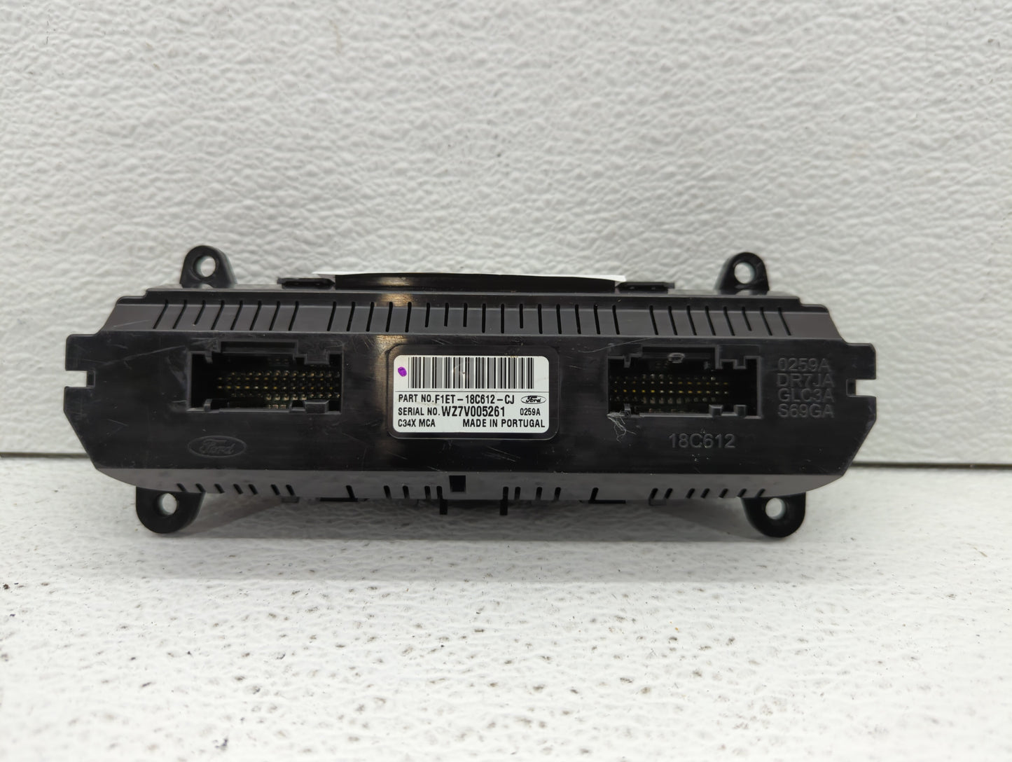 2017 Ford Focus Climate Control Module Temperature AC/Heater Replacement P/N:F1ET-18C612-CJ Fits OEM Used Auto Parts - Oemus