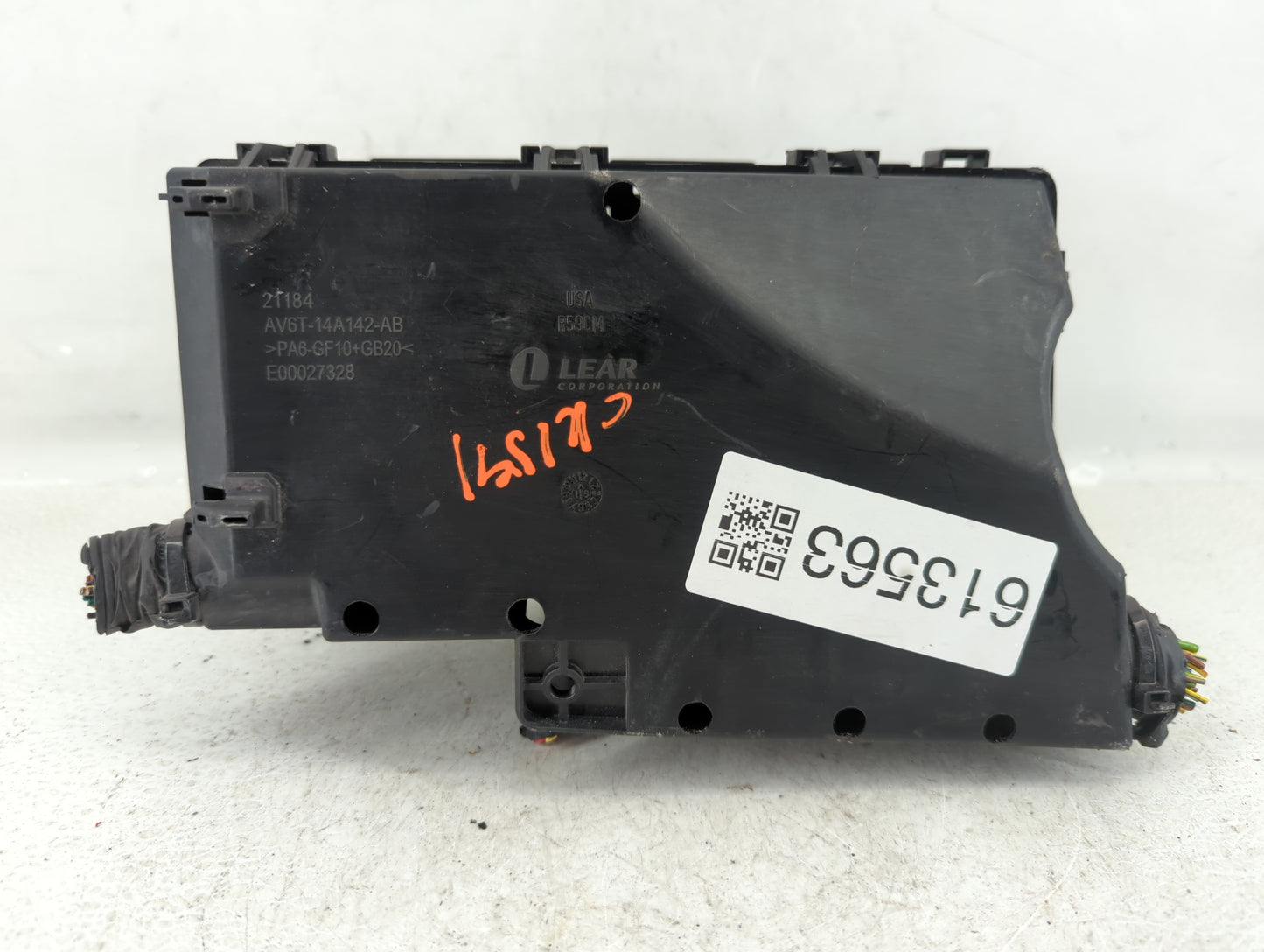 2017-2018 Ford Focus Fusebox Fuse Box Panel Relay Module P/N:AV6T-14A067-AD Fits Fits 2017 2018 OEM Used Auto Parts - Oemuse