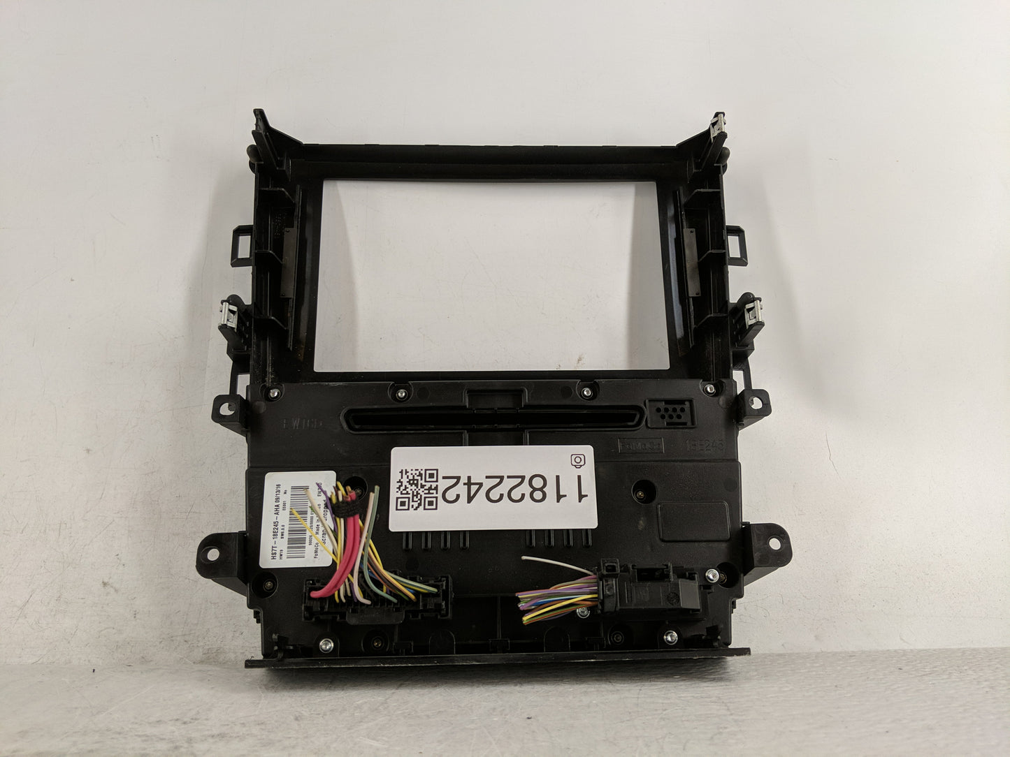 2017-2017 Ford Fusion Radio Control Panel - Oemusedautoparts1.com