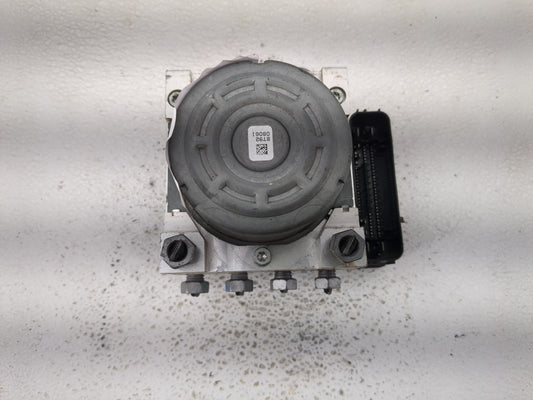 2017-2018 Ford Fusion ABS Pump Control Module Replacement P/N:HG9C-2B373-BF Fits Fits 2017 2018 OEM Used Auto Parts