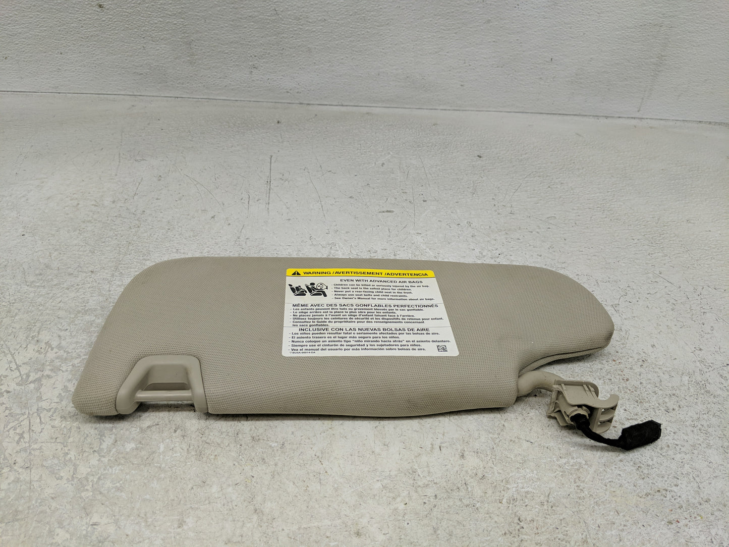 2017-2020 Ford Fusion Sun Visor Shade Replacement Passenger Right Mirror Fits Fits 2017 2018 2019 2020 OEM Used Auto Parts -