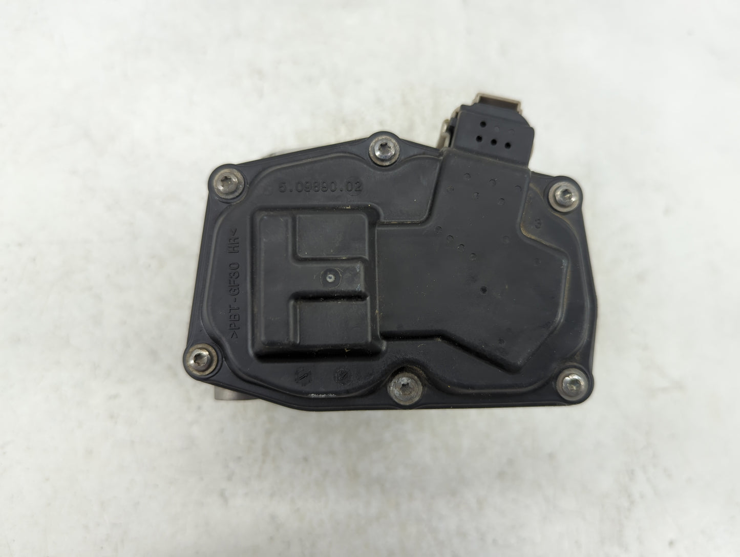 2014-2020 Ford Fusion Throttle Body P/N:DS7G-9F991-BB Fits Fits 2014 2015 2016 2017 2018 2019 2020 OEM Used Auto Parts - Oem