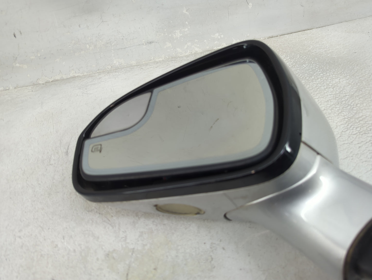 2015-2017 Ford Fusion Driver Side View Mirror - Left Door Mirror OEM Used - Oemusedautoparts1.com