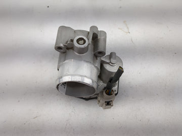 2014-2020 Ford Fusion Throttle Body P/N:DS7G-9F991-BB Fits Fits 2014 2015 2016 2017 2018 2019 2020 OEM Used Auto Parts