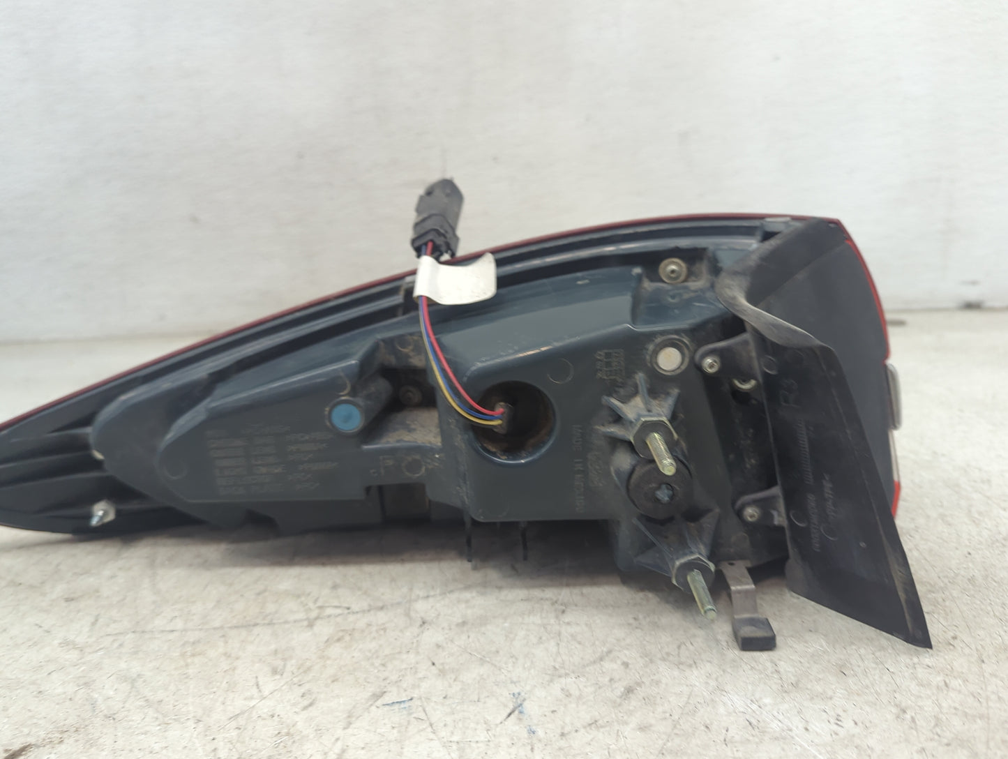 2017-2020 Ford Fusion Passenger Right Side Deck Lid Mounted Tail Light - Oemusedautoparts1.com