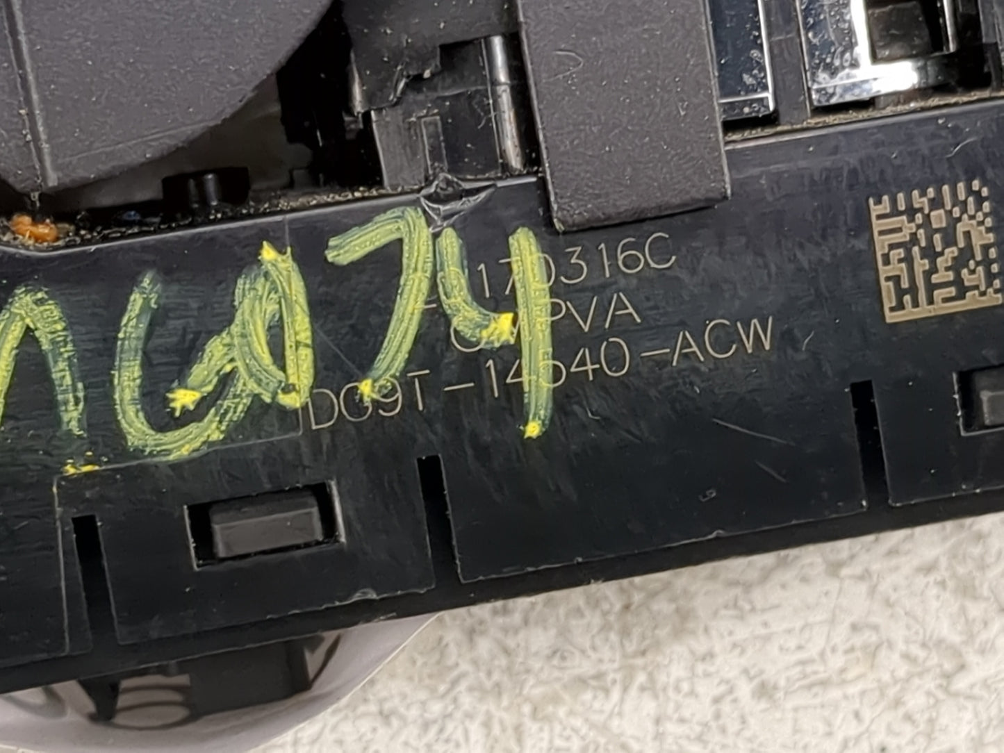 2013-2020 Ford Fusion Master Power Window Switch Replacement Driver Side Left P/N:DG9T-14540-ACW Fits OEM Used Auto Parts -