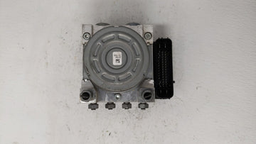 2017-2018 Ford Fusion ABS Pump Control Module Replacement P/N:HG9C-2B373-BG HG9C-2C219-LG, HG9C-2B373-BH Fits Fits 2017 2018 OEM Used Auto Parts